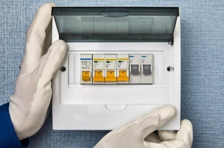 Mise aux normes &eacute;lectrique &agrave; Foucherans, ce qu'il faut savoir